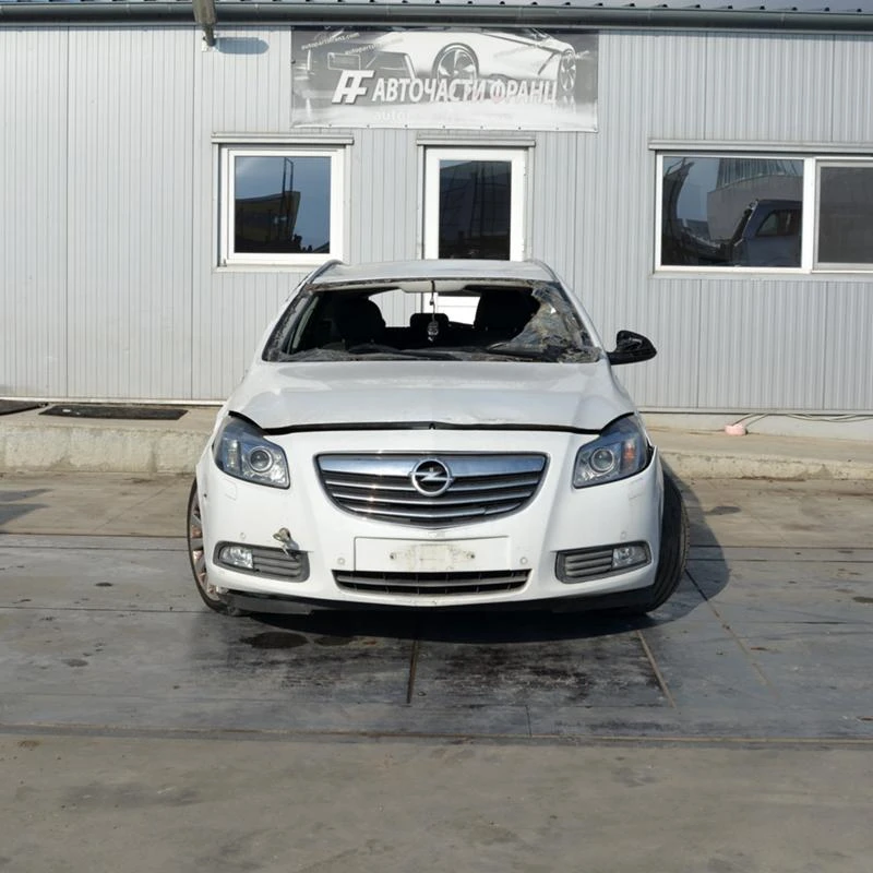 Opel Insignia 2.0 CDTI 4X4, снимка 1 - Автомобили и джипове - 35843718