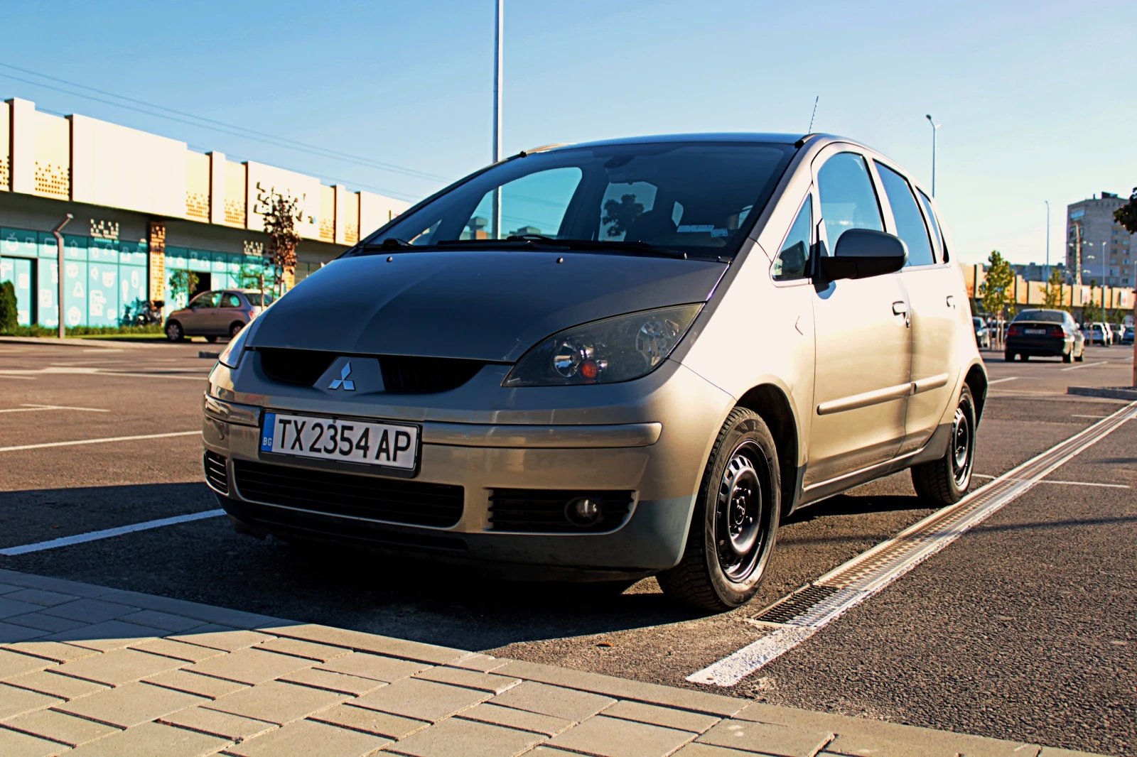 Mitsubishi Colt  - изображение 2