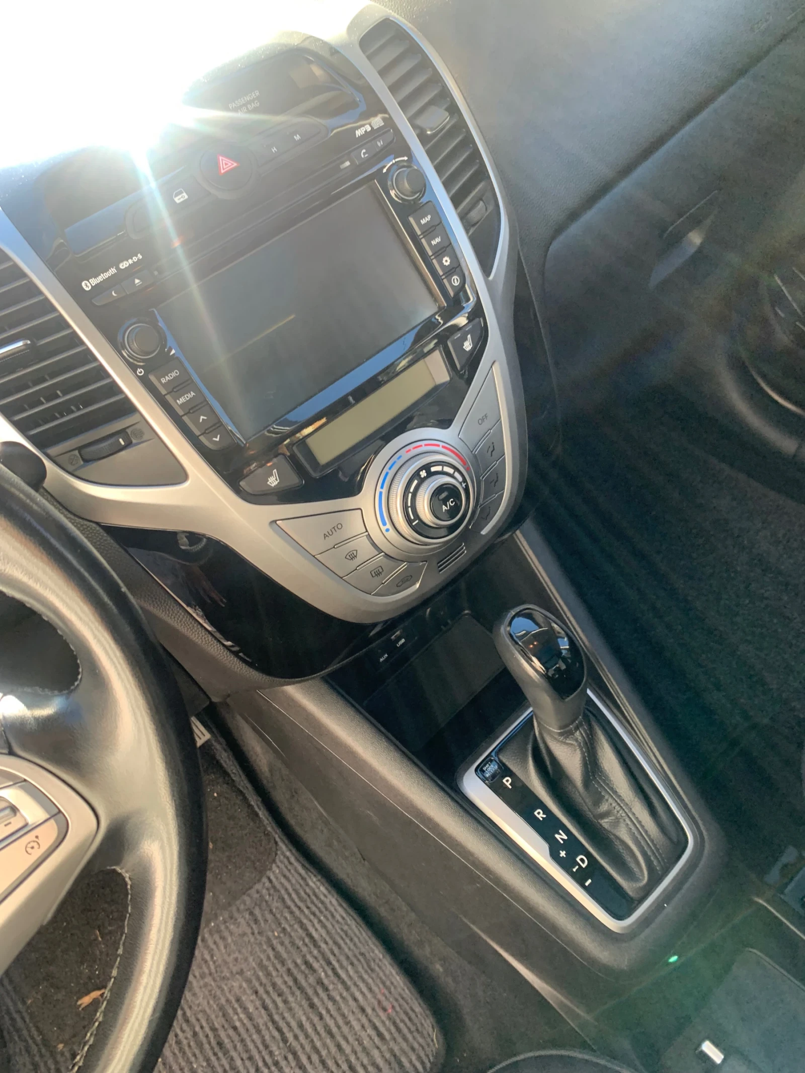Hyundai Ix20 1, 6 Бензин, Автоматик, УНИКАТ, Панорамен покрив  - изображение 6