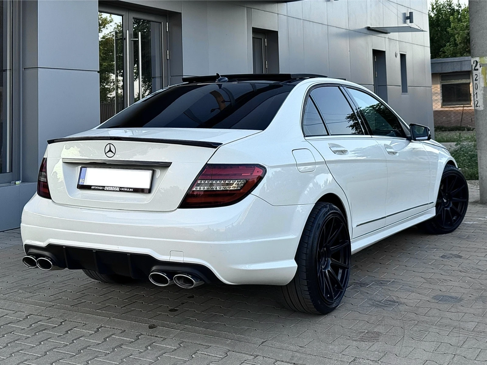 Mercedes-Benz C 250 d* AMG* PANO* DIGITAL* ЛИЗИНГ - изображение 4