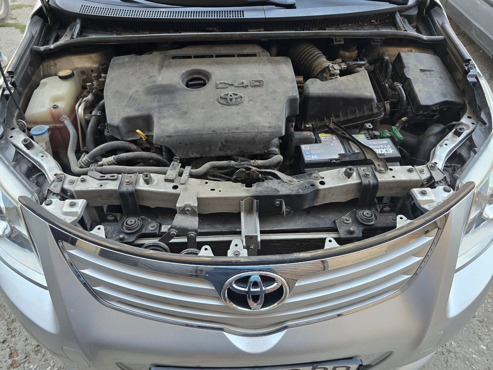 Toyota Avensis 2.0D4D - изображение 10