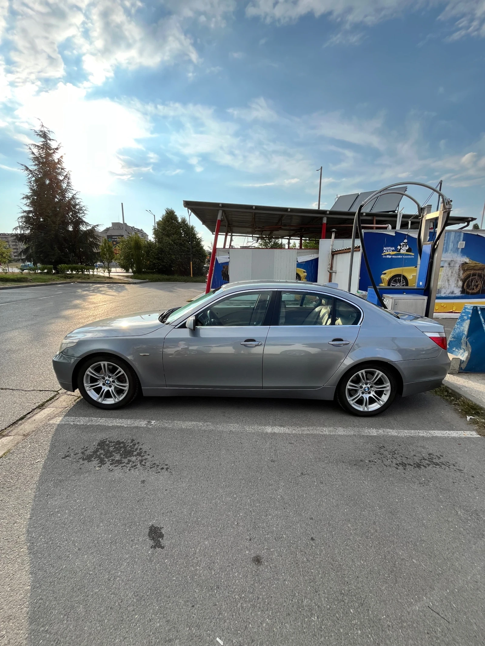 BMW 523  - изображение 4