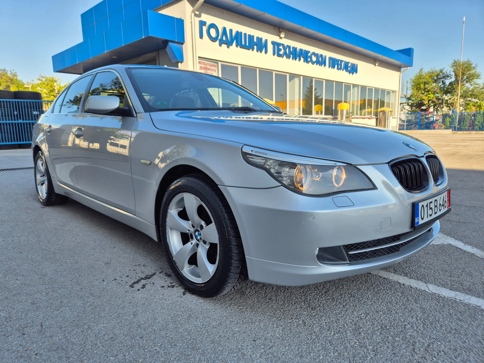 BMW 530 530xd 235ks. Вакуум на вратите  - изображение 3