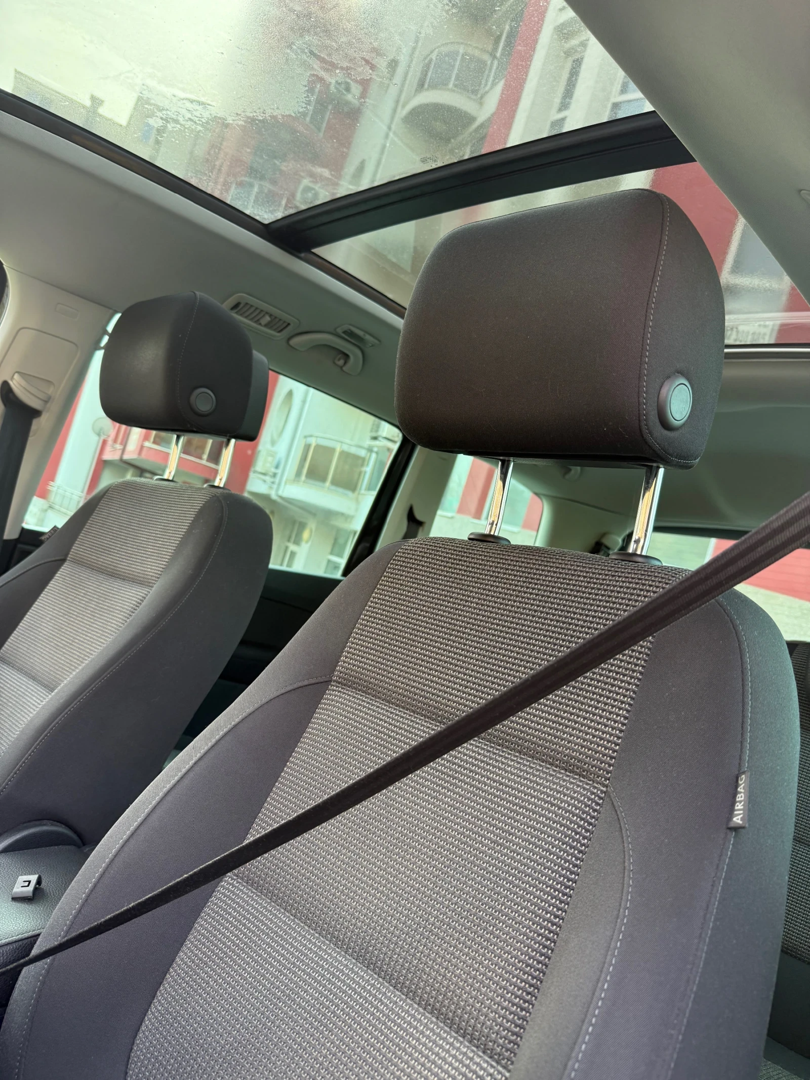 VW Sharan  - изображение 10