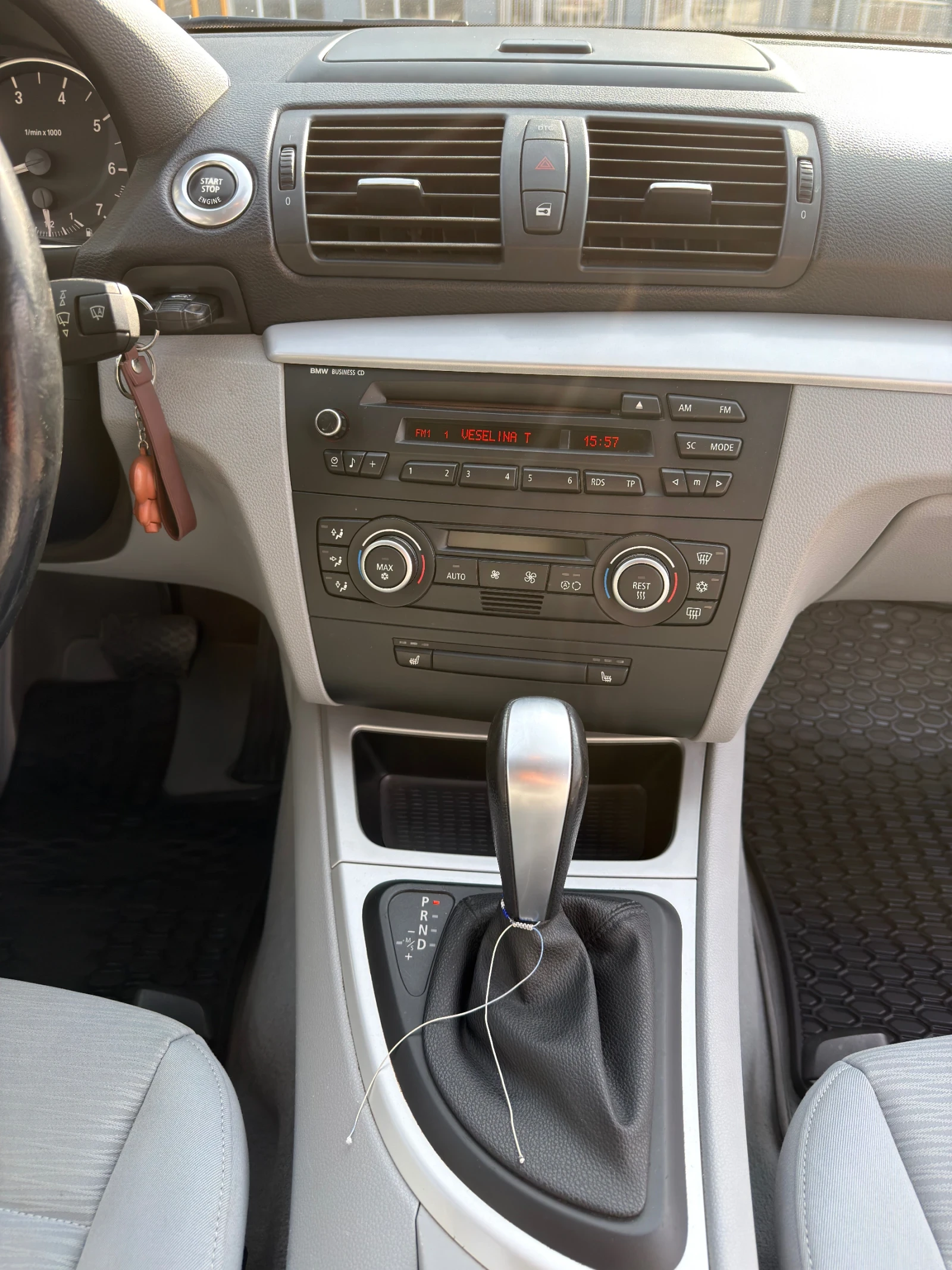 BMW 118 Automatic, снимка 10 - Автомобили и джипове - 53512791