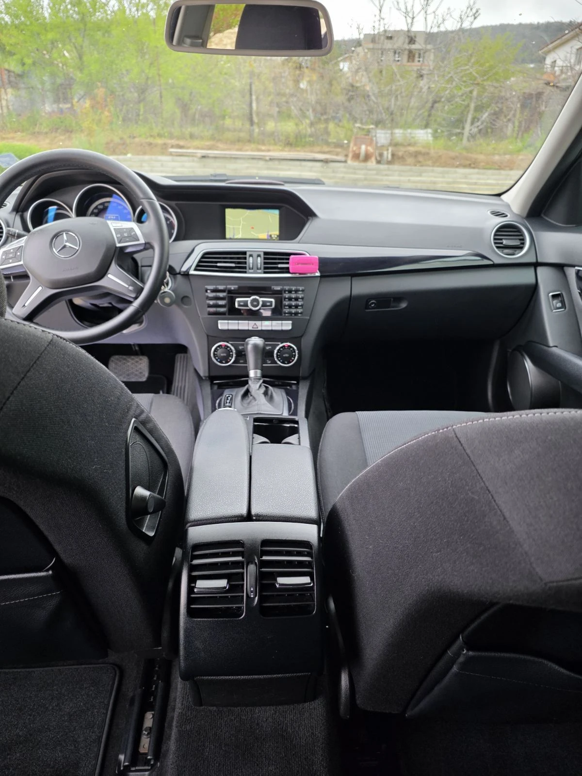 Mercedes-Benz C 200, снимка 11 - Автомобили и джипове - 54342730