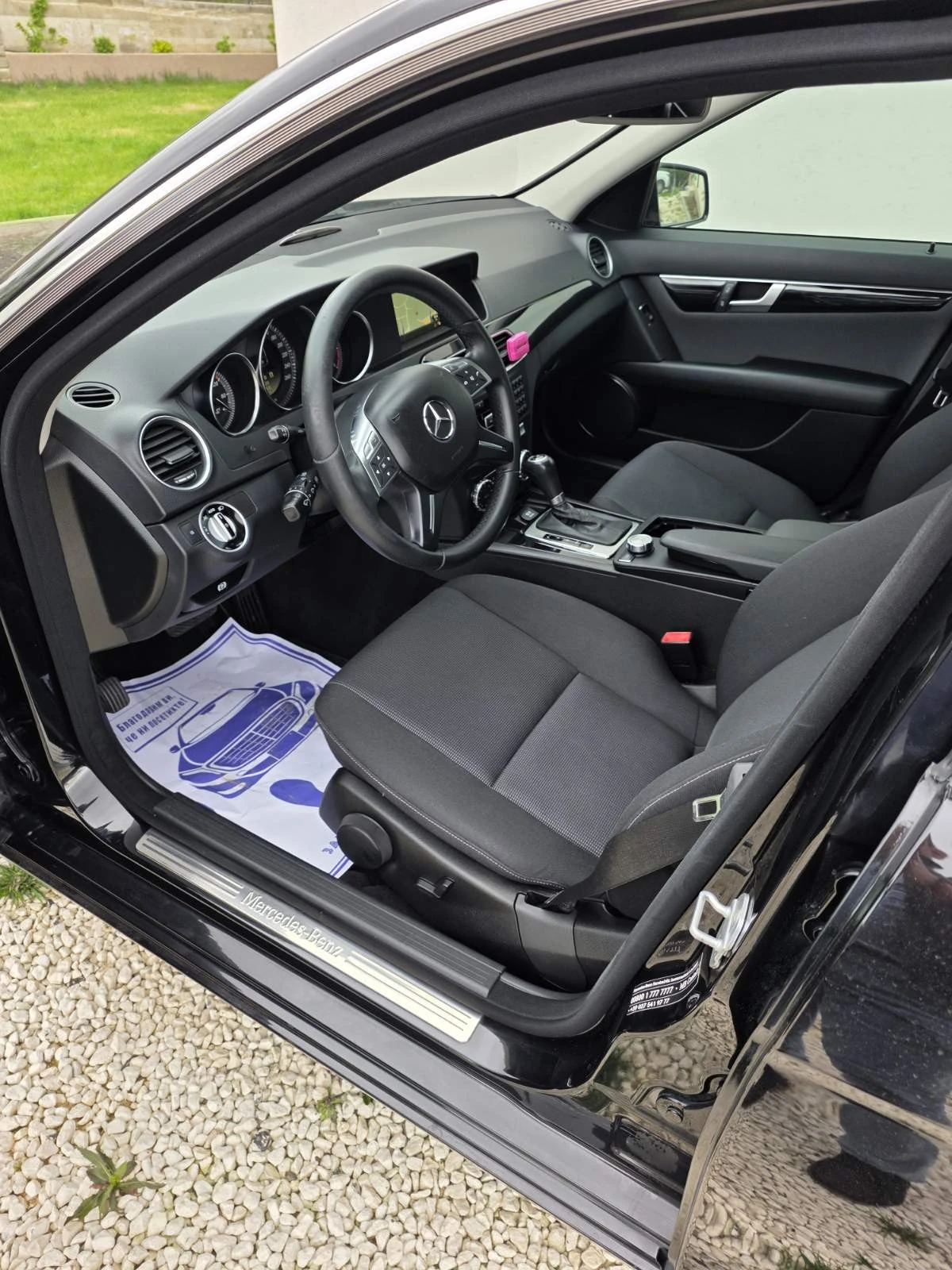 Mercedes-Benz C 200, снимка 9 - Автомобили и джипове - 54342730