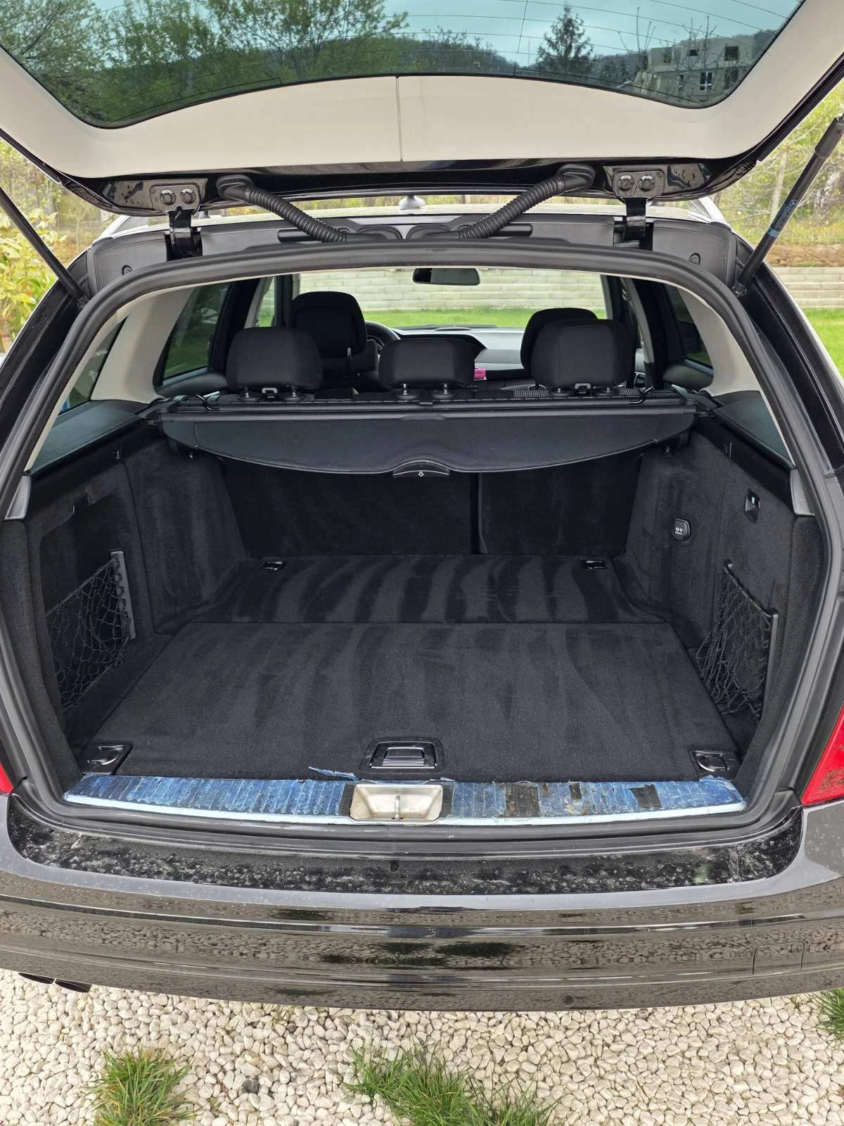 Mercedes-Benz C 200, снимка 8 - Автомобили и джипове - 54342730