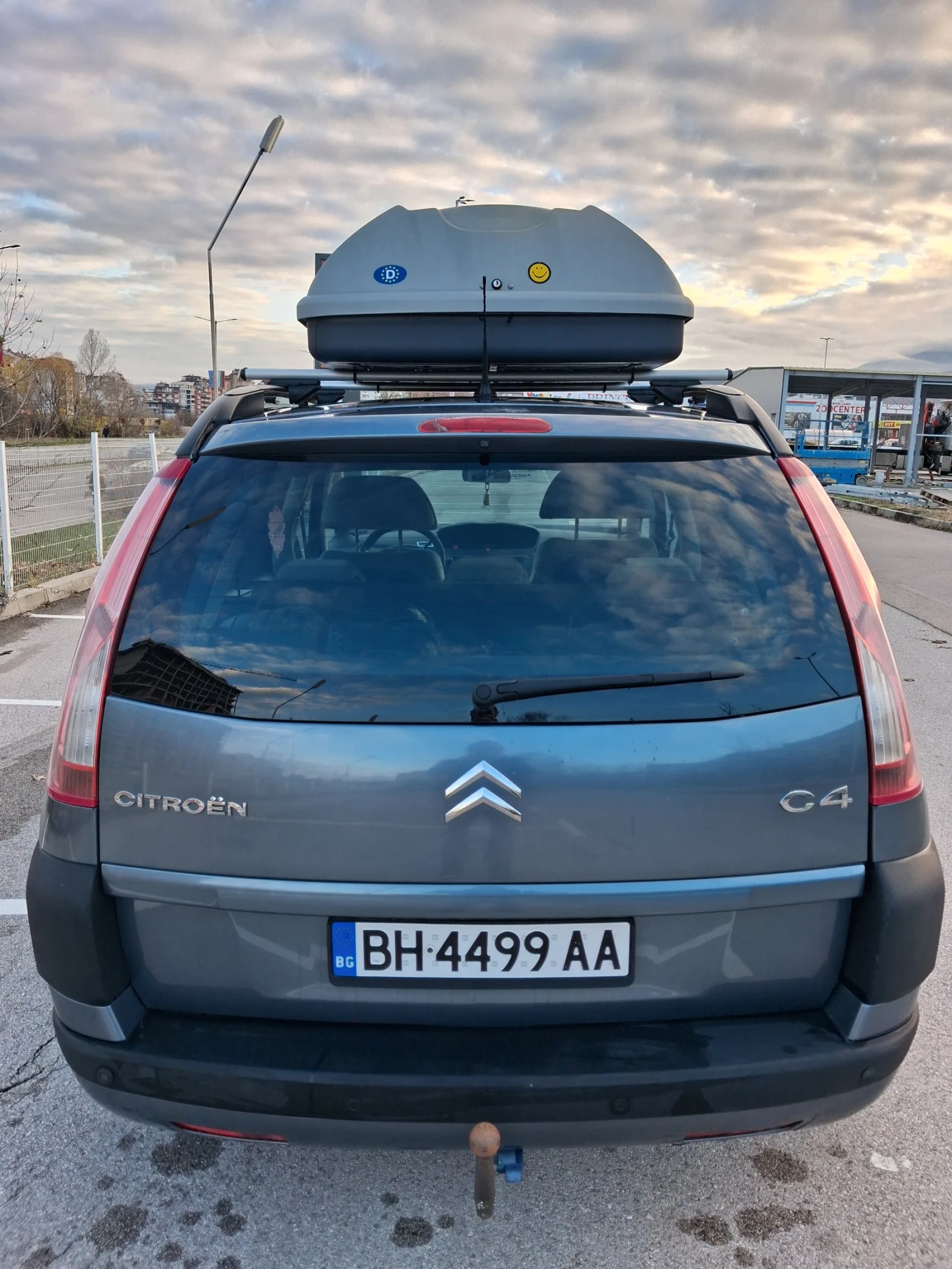 Citroen Grand C4 Picasso, снимка 3 - Автомобили и джипове - 54370196