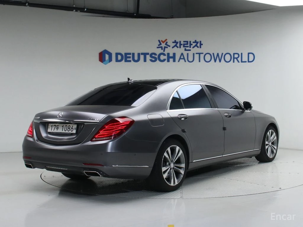 Mercedes-Benz S 500 L* 4MATIC* ОБДУХВАНЕ* МАСАЖ* 360* КАМЕРИ* ПАНО* , снимка 3 - Автомобили и джипове - 54457183