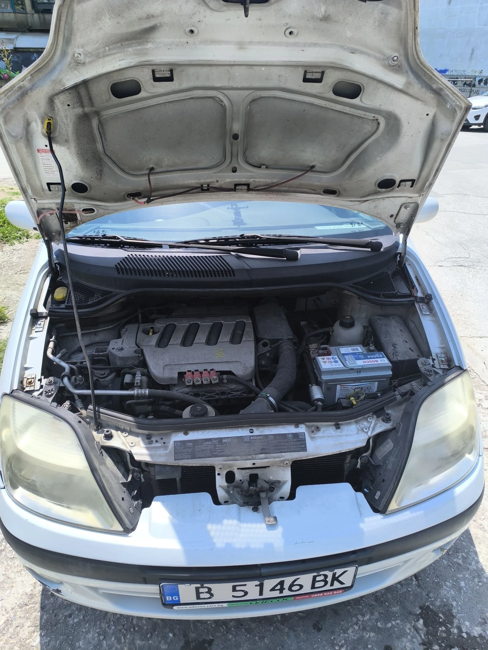 Renault Scenic, снимка 12 - Автомобили и джипове - 54799920