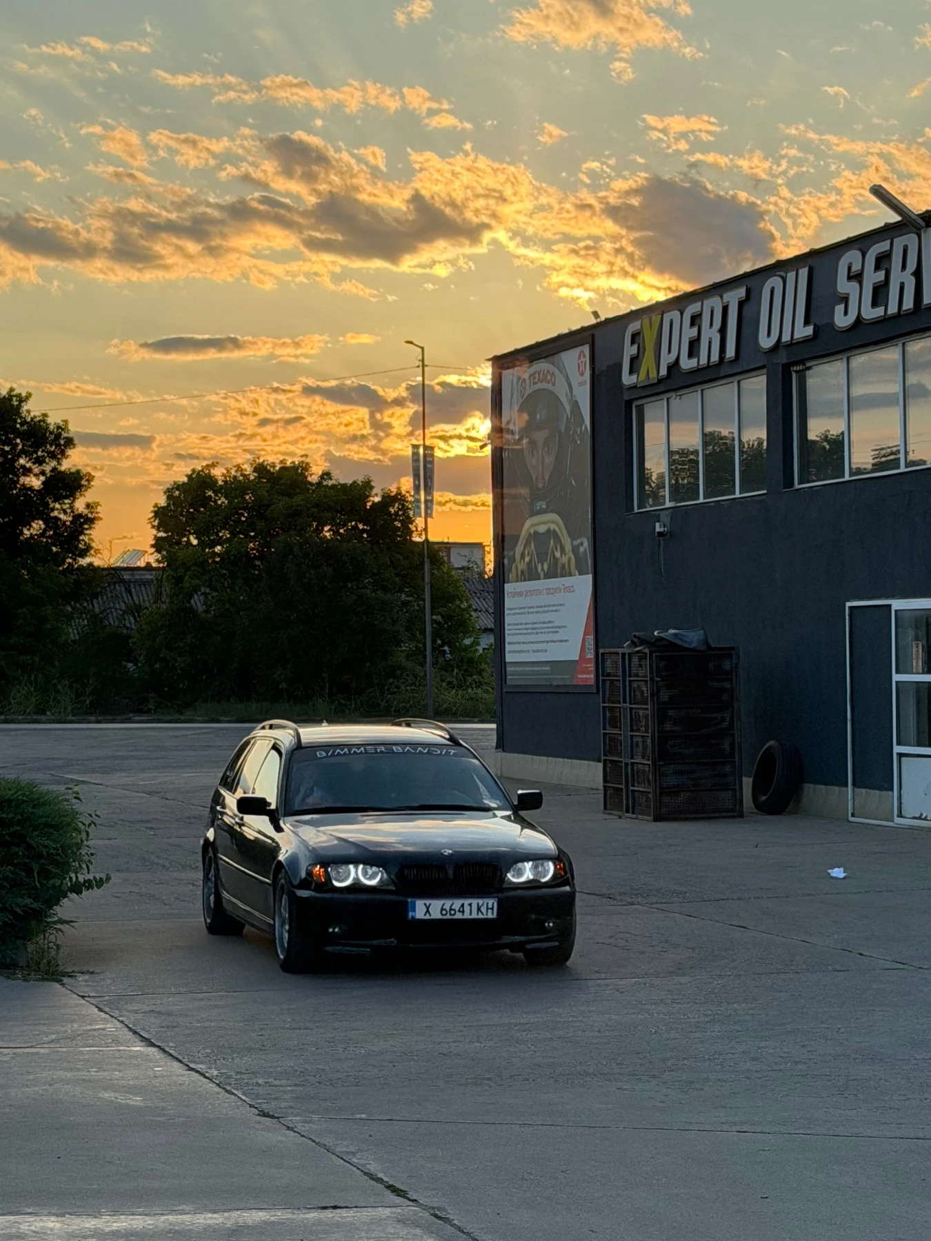 BMW 320 320d Touring, снимка 10 - Автомобили и джипове - 55244683