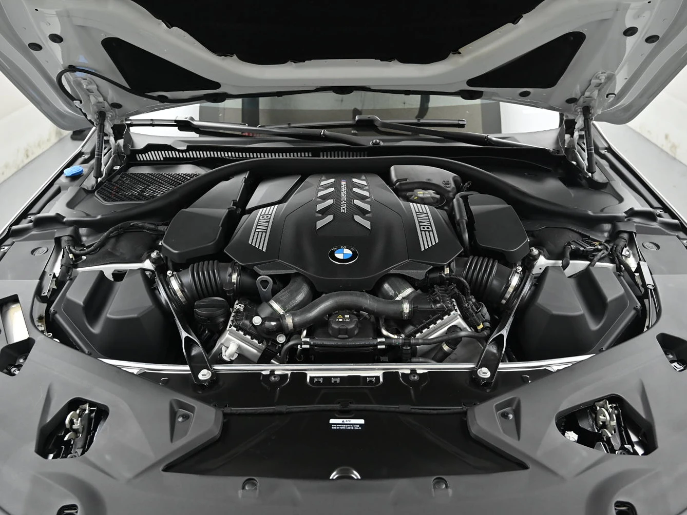 BMW 850 M850i* ��. ��������* 360* HUD* BLIND SPOT* ������  | Mobile.bg � ����������� 6