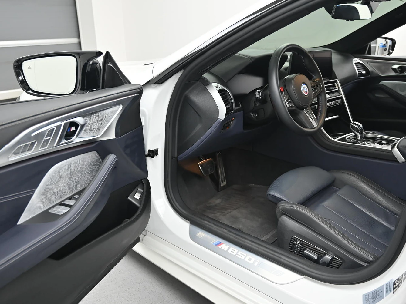 BMW 850 M850i* ��. ��������* 360* HUD* BLIND SPOT* ������  | Mobile.bg � ����������� 11
