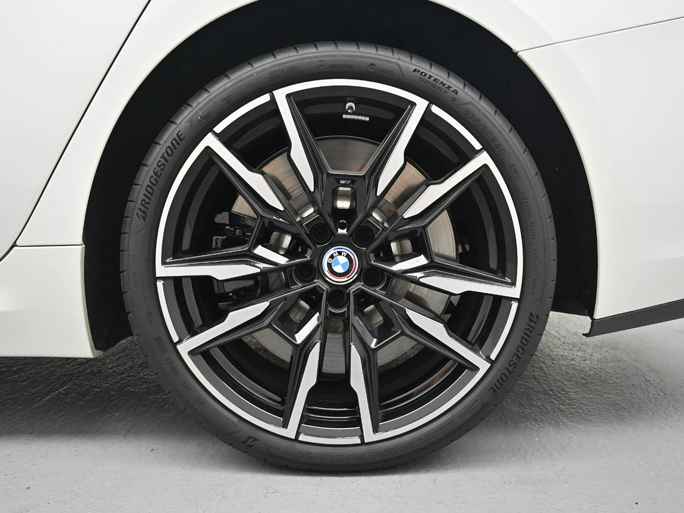 BMW 850 M850i* ��. ��������* 360* HUD* BLIND SPOT* ������  | Mobile.bg � ����������� 5