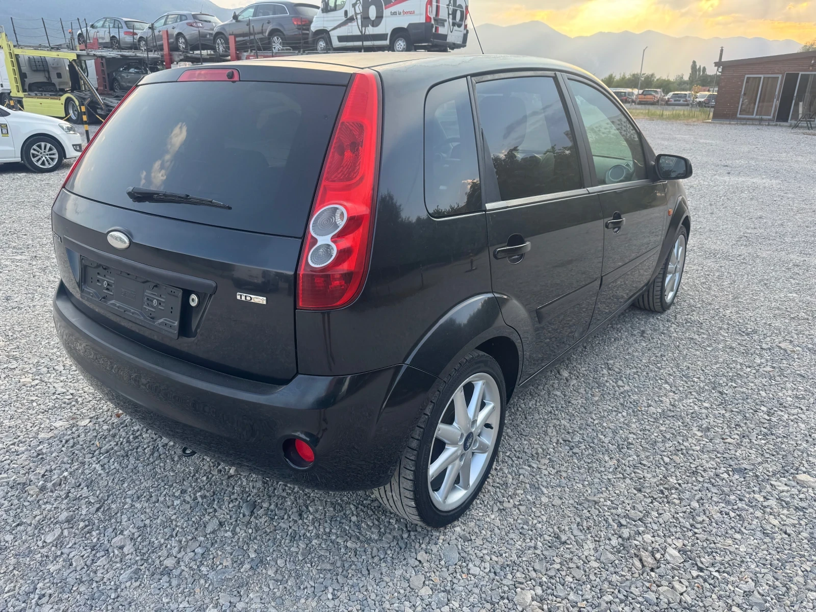 Ford Fiesta 1.4d, снимка 3 - Автомобили и джипове - 55531684