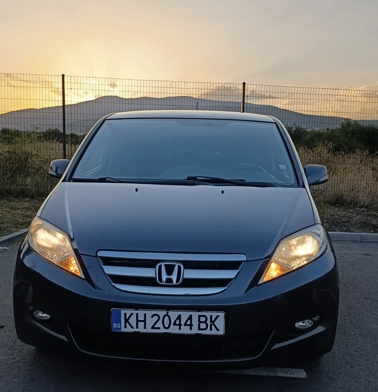 Honda Fr-v 2. 2 CDTI | Сменен съединител | 6 места