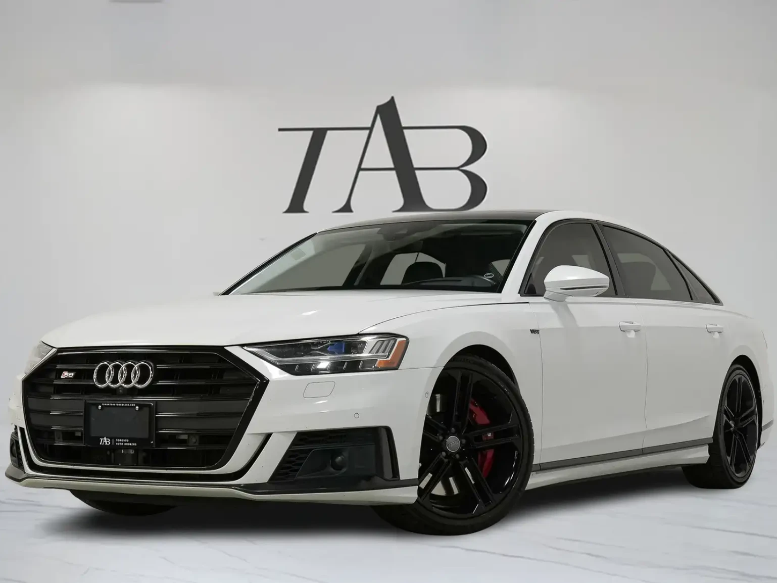 Audi S8 HUD / Distronic / Carbon / Air, снимка 3 - Автомобили и джипове - 56655522