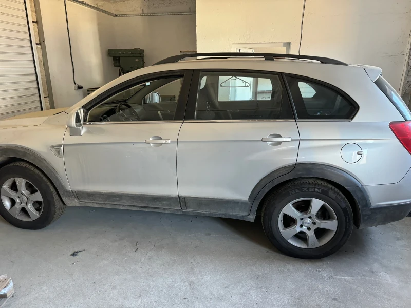 Chevrolet Captiva 2.4 LPG, снимка 10 - Автомобили и джипове - 48077085