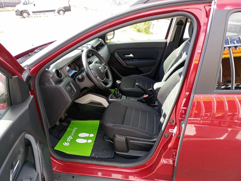 Dacia Duster 1.5 dCi 115 кс 4WD, снимка 5 - Автомобили и джипове - 52332000