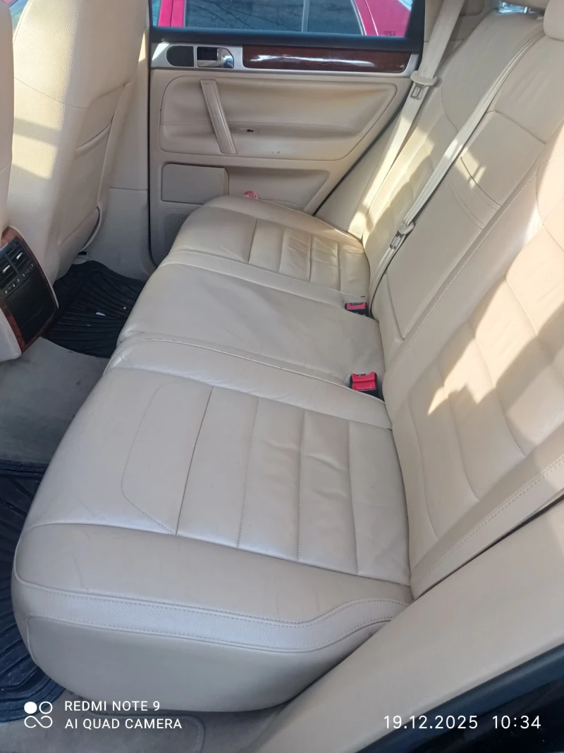 VW Touareg 3.0 TDI, снимка 14 - Автомобили и джипове - 52848332