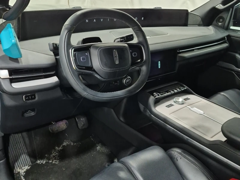 Lincoln Navigator 3.5L 6cyl 4WD, снимка 16 - Автомобили и джипове - 53540780