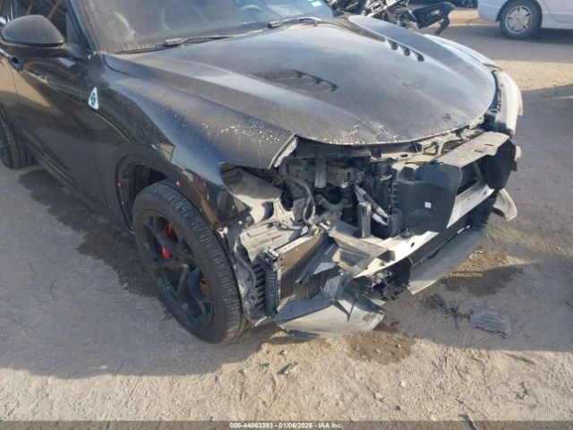 Alfa Romeo Stelvio QUADRIFOGLIO AWD 505HP, снимка 4 - Автомобили и джипове - 53749437