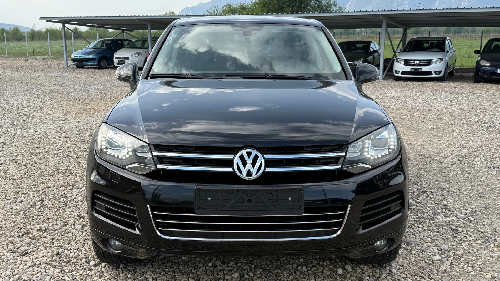 VW Touareg 3.0V6-TDI--245к.с.-BLUEMOTION-NAVI-EURO 5B - изображение 2