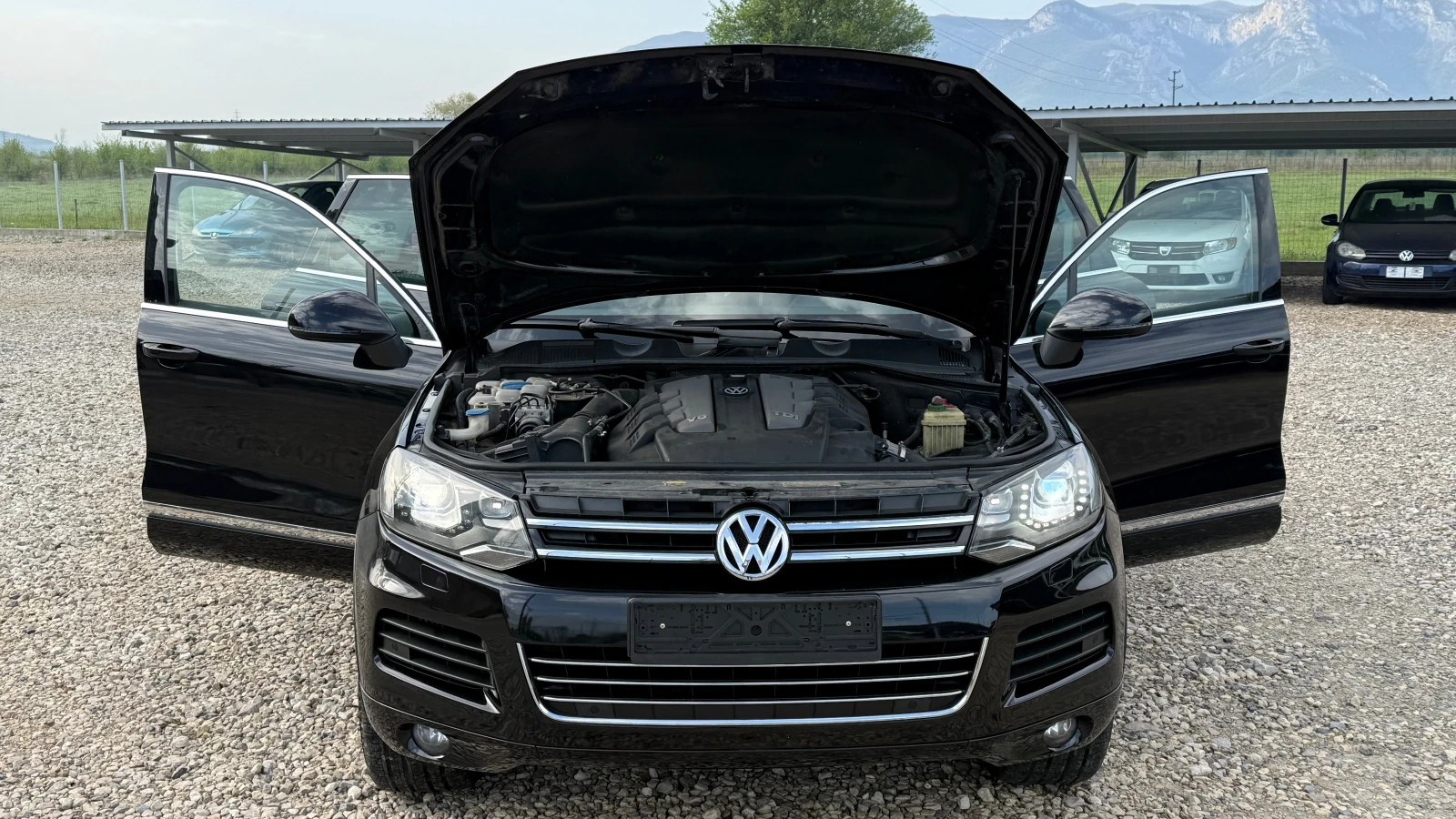 VW Touareg 3.0V6-TDI--245к.с.-BLUEMOTION-NAVI-EURO 5B - изображение 8
