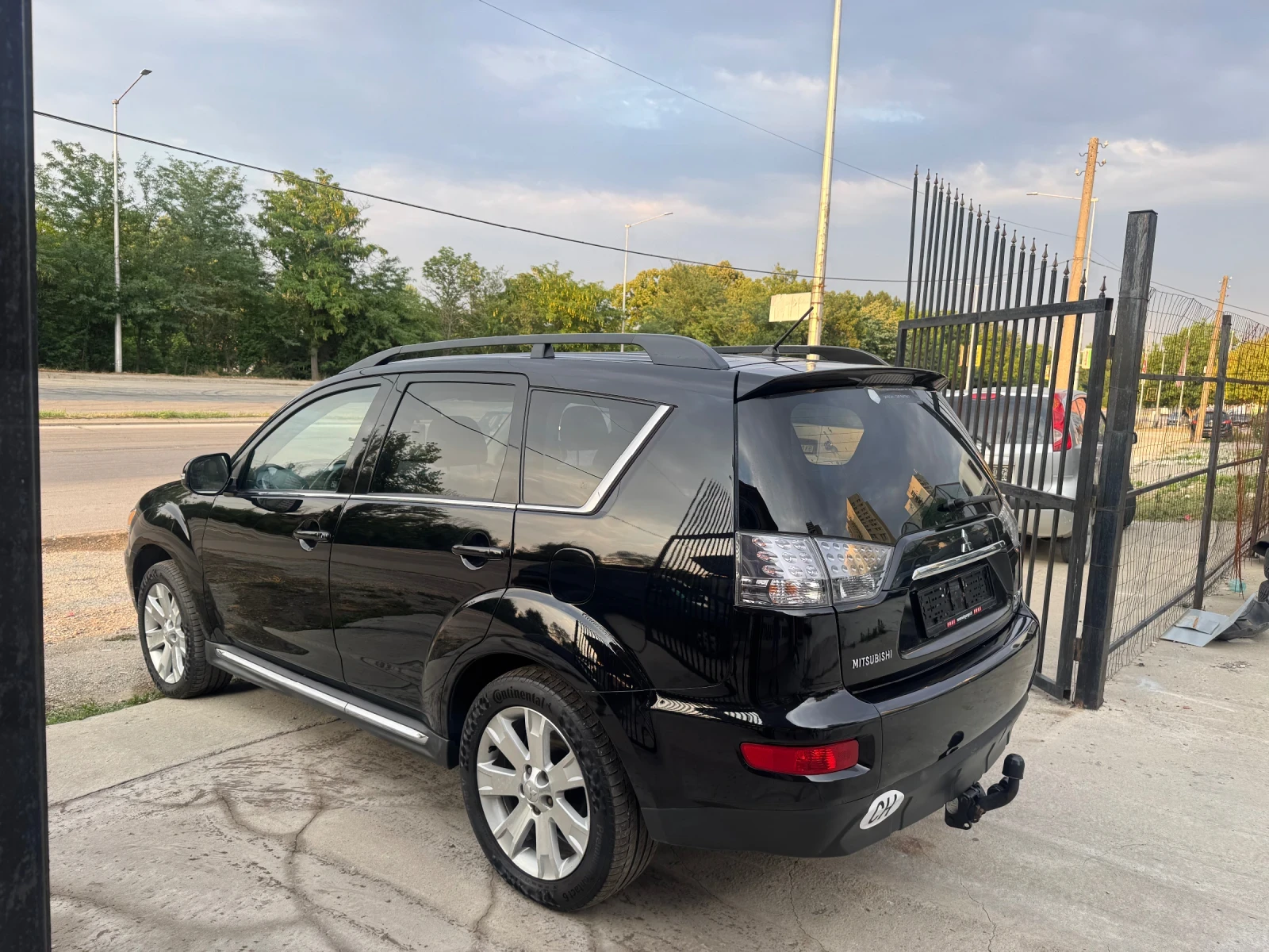 Mitsubishi Outlander 2.4 FACE Navigator Full Швейцария ТОП - изображение 7