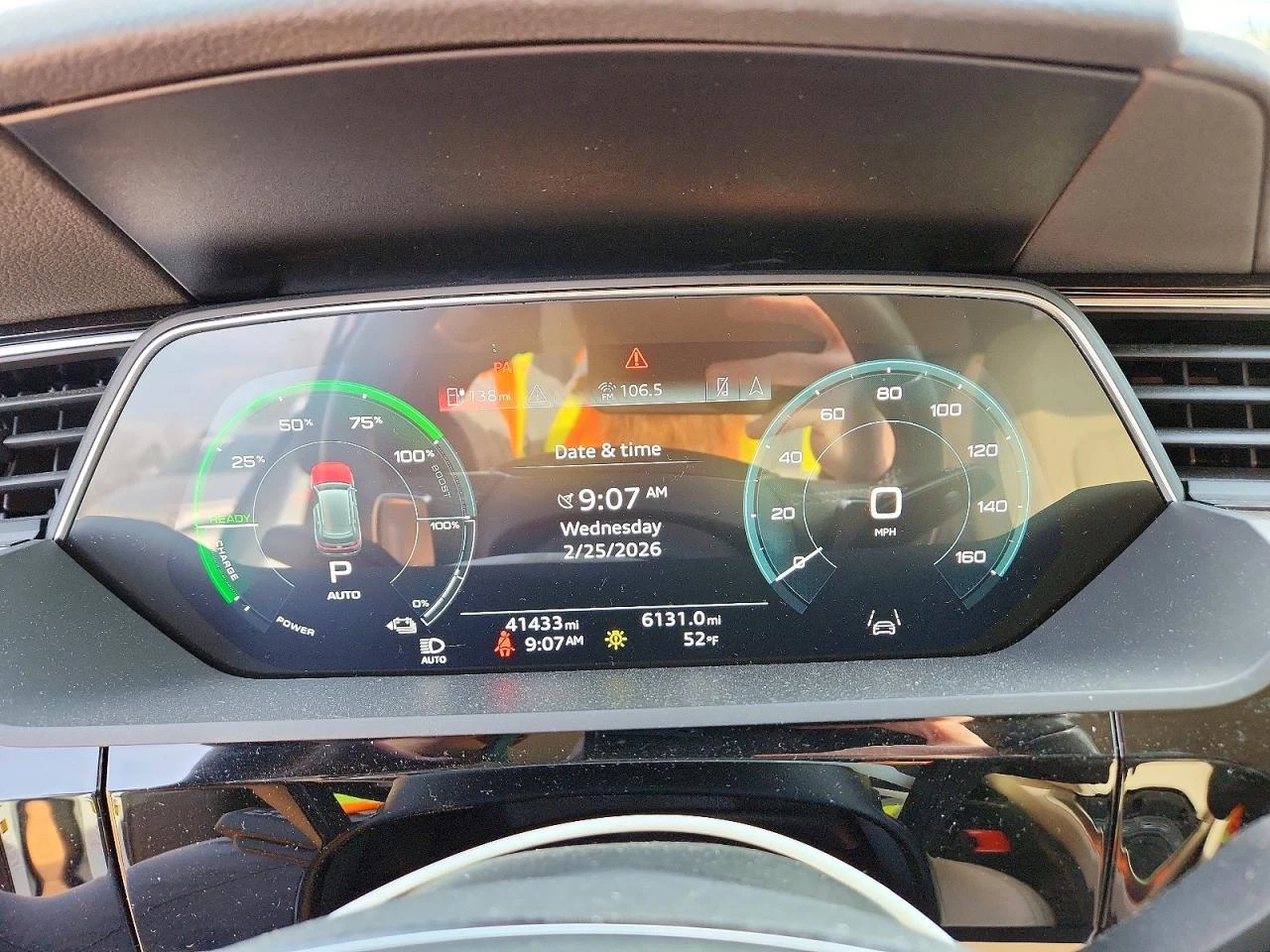 Audi Q8 E-TRON PREMIUM PLUS QUATTRO, снимка 9 - Автомобили и джипове - 54428214