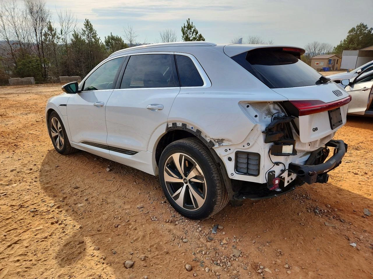Audi Q8 E-TRON PREMIUM PLUS QUATTRO, снимка 2 - Автомобили и джипове - 54428214
