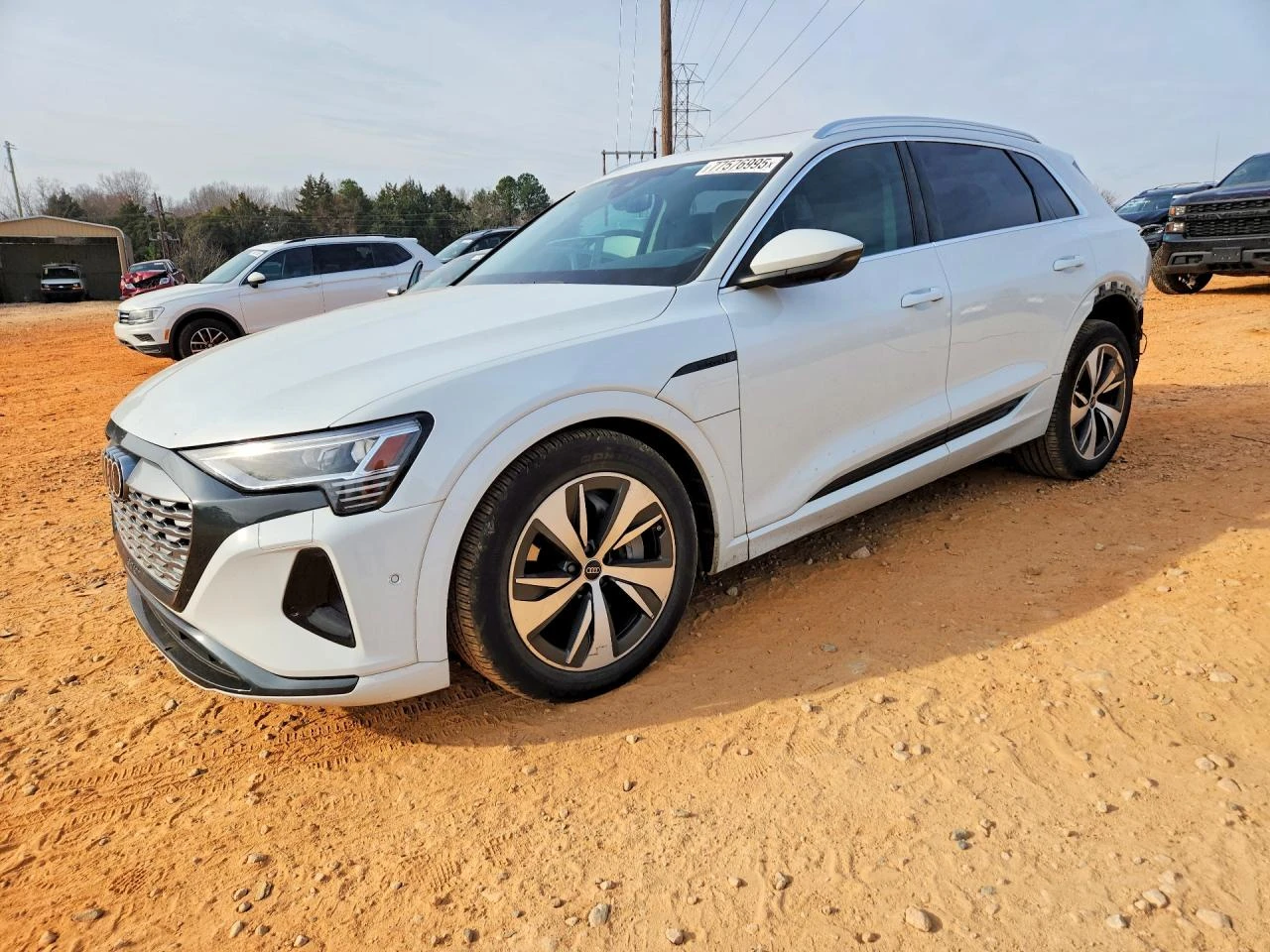 Audi Q8 E-TRON PREMIUM PLUS QUATTRO