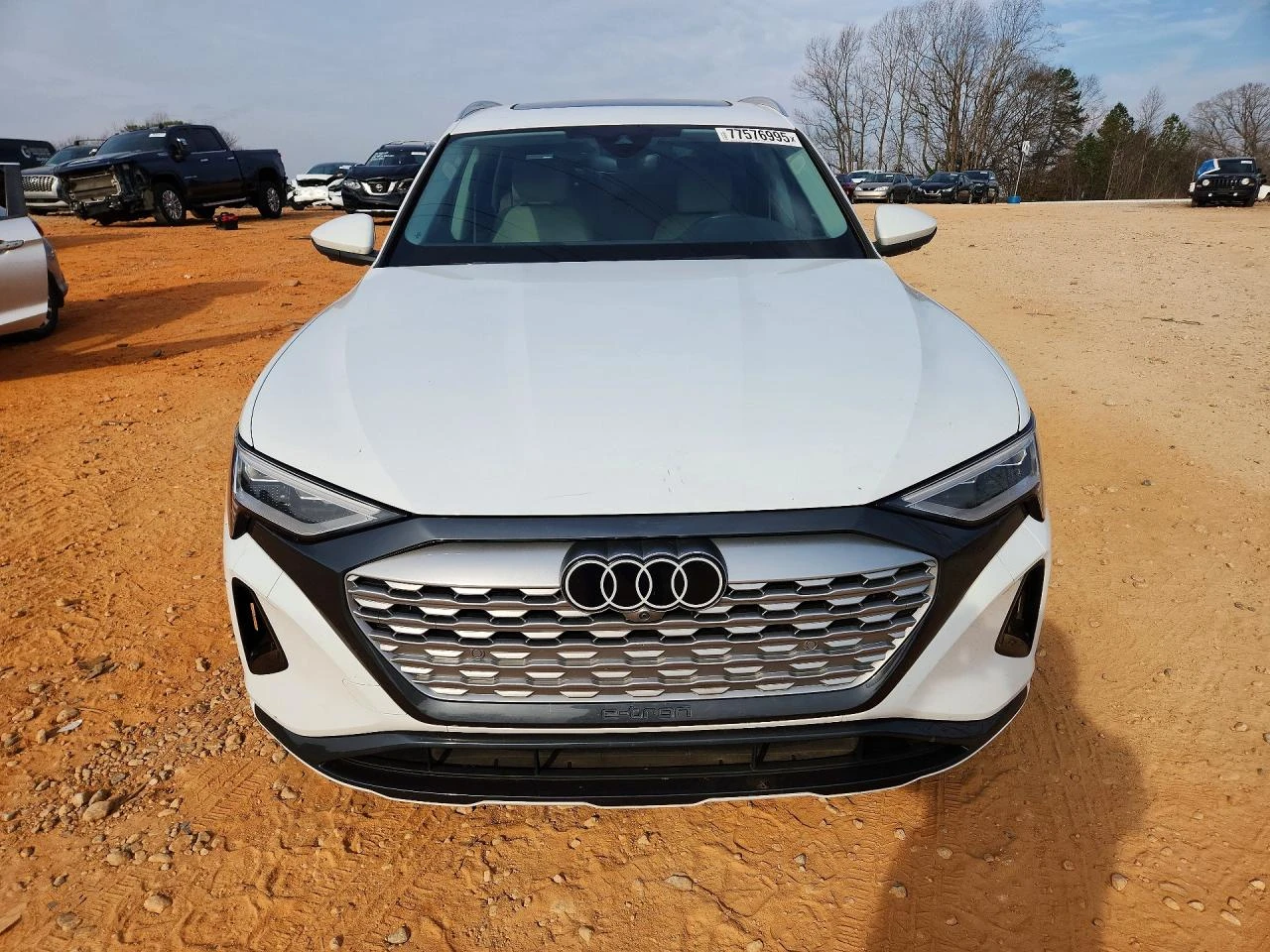 Audi Q8 E-TRON PREMIUM PLUS QUATTRO, снимка 5 - Автомобили и джипове - 54428214