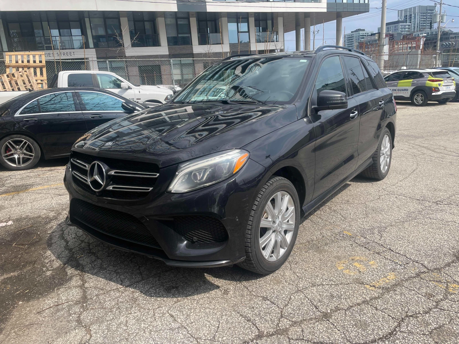 Mercedes-Benz GLE 350 * * CARFAX * * АВТО КРЕДИТ * * Цена до БГ * * 