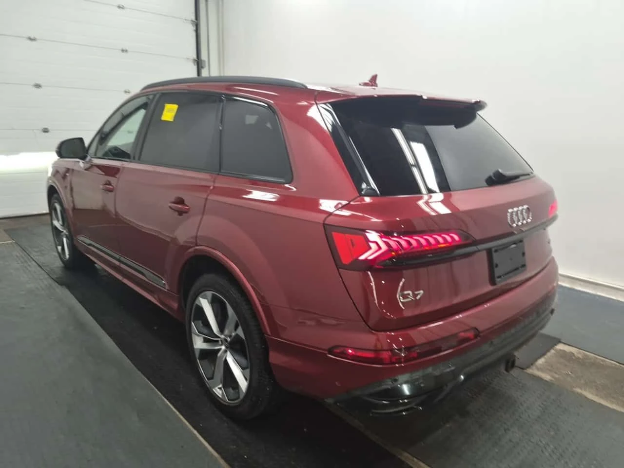 Audi Q7 PROGRESSIV  CARFAX, снимка 4 - Автомобили и джипове - 54799651