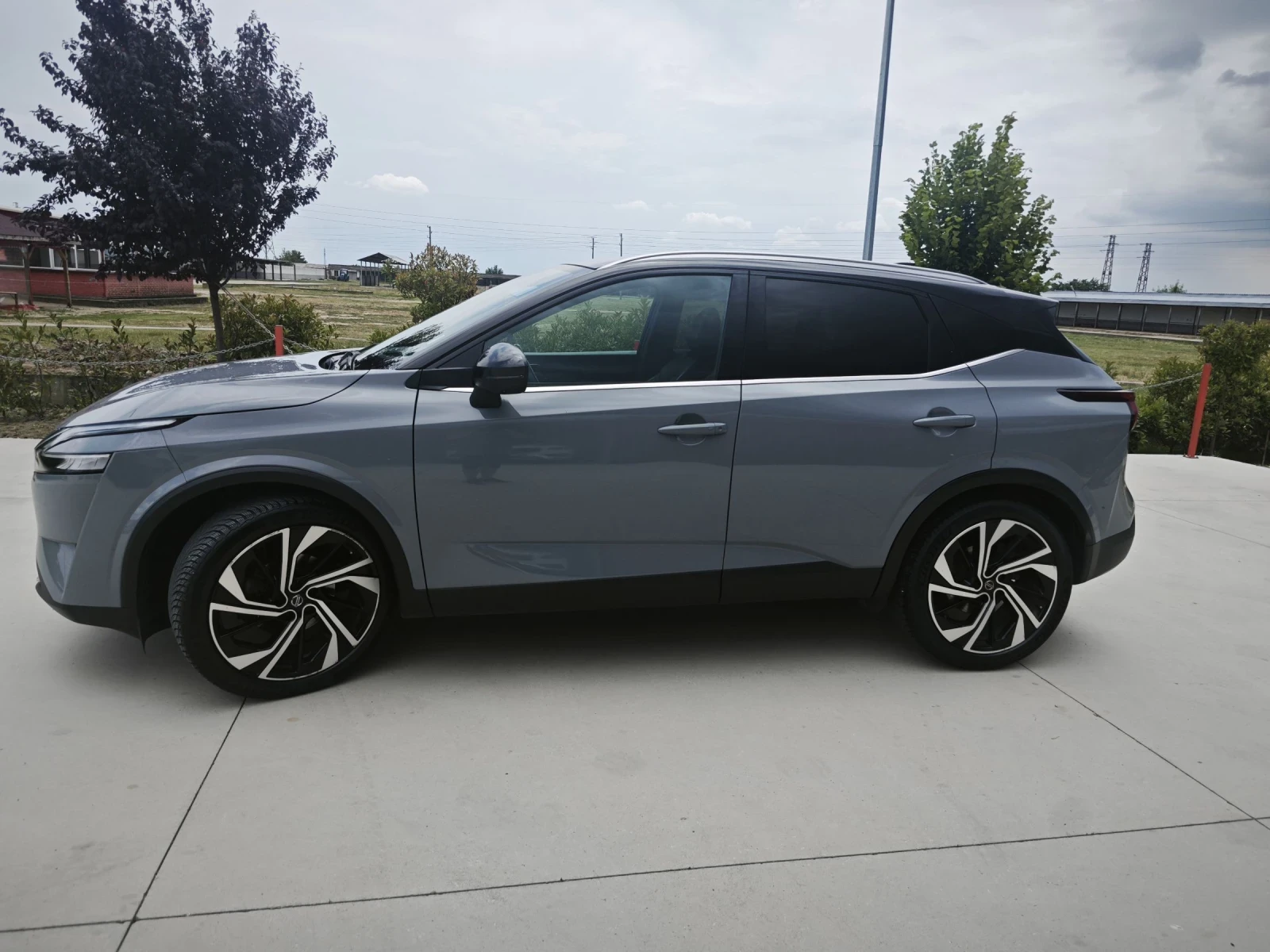 Nissan Qashqai 1.3/Бензин/156к.с., снимка 2 - Автомобили и джипове - 55070656