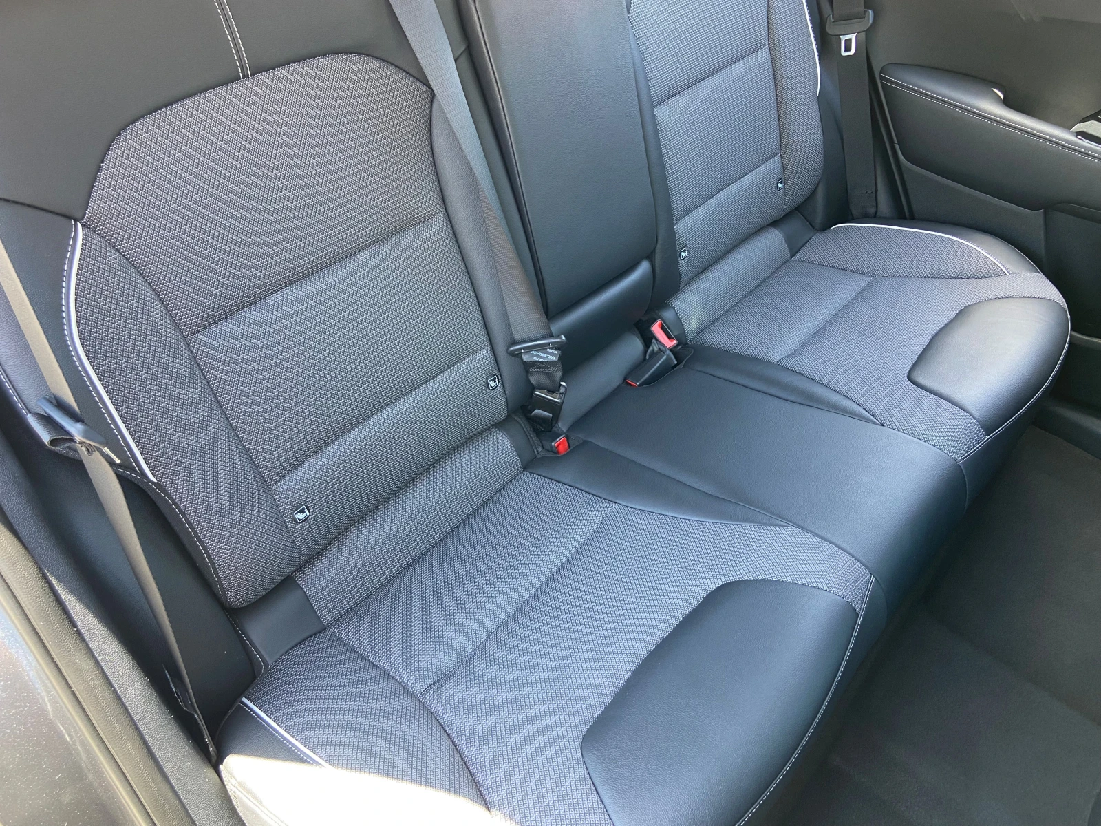 Kia Niro 64kWh-204кс-В НАЛИЧНОСТ!, снимка 15 - Автомобили и джипове - 55197741
