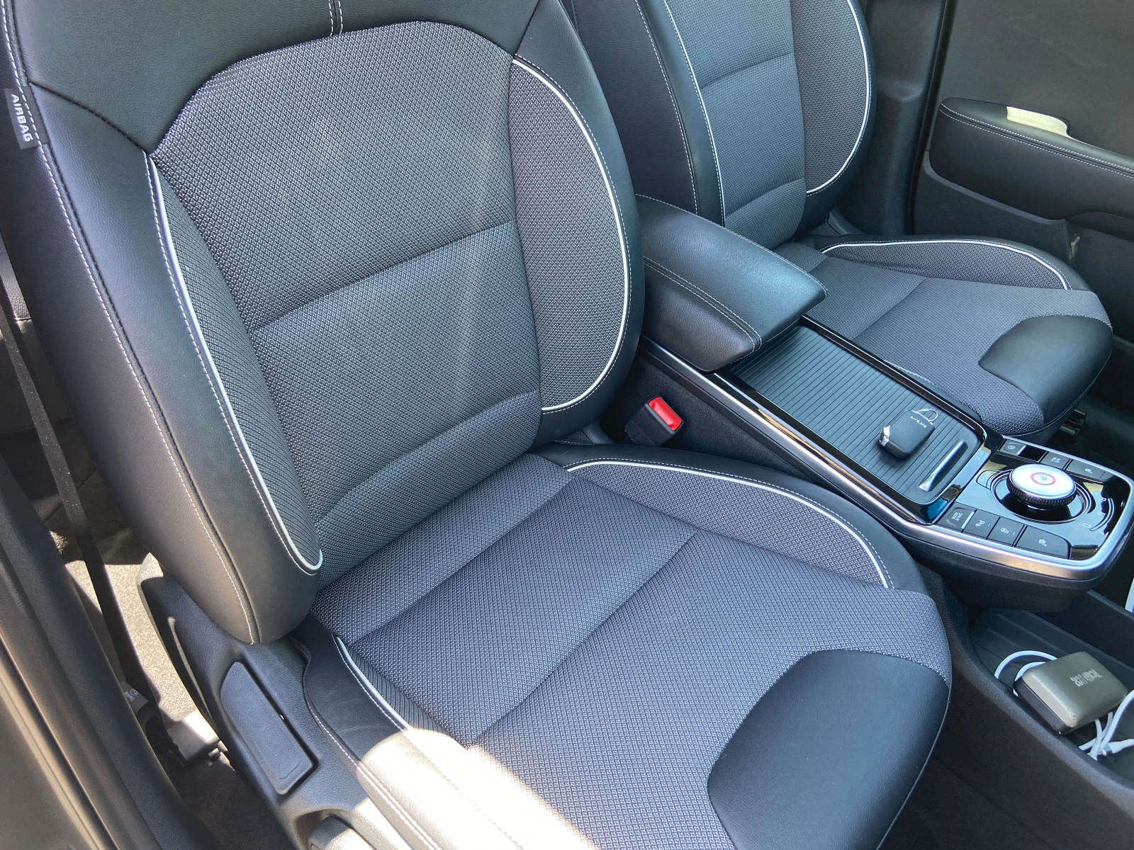 Kia Niro 64kWh-204кс-В НАЛИЧНОСТ!, снимка 14 - Автомобили и джипове - 55197741