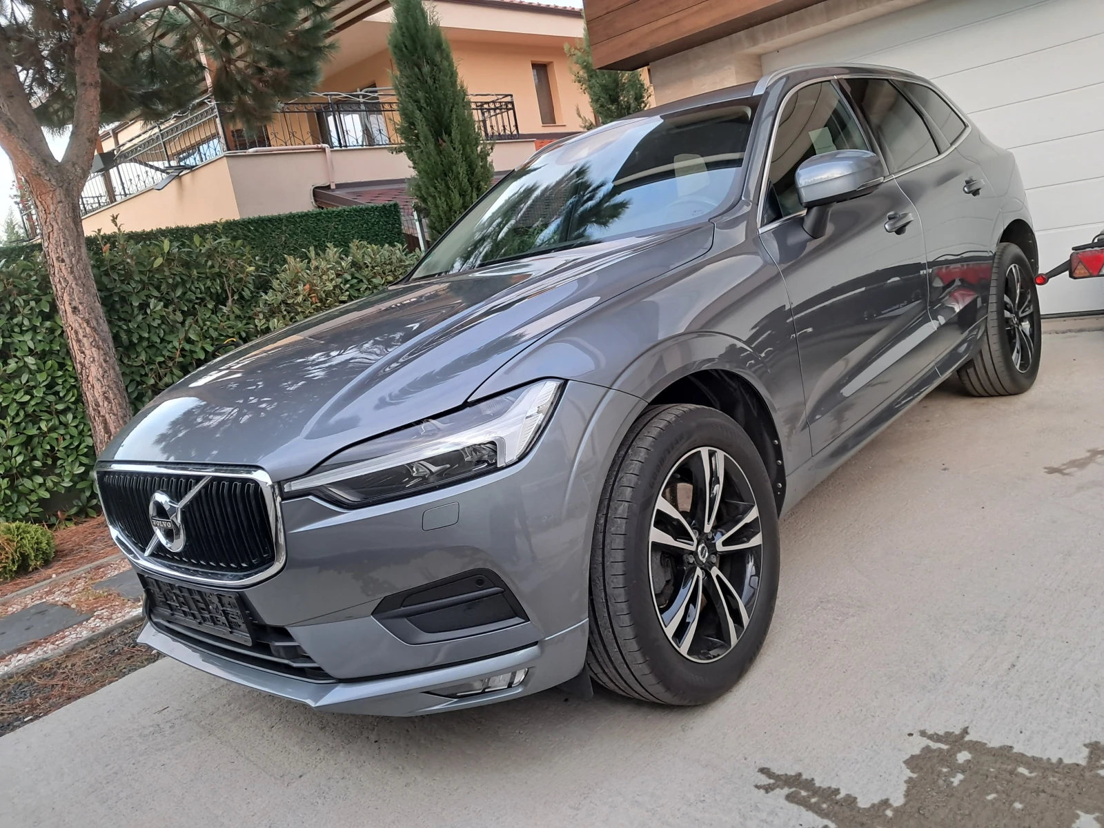 Volvo XC60 MILD HYBRID 4X4 FULL-171000 км, .КАТО НОВА