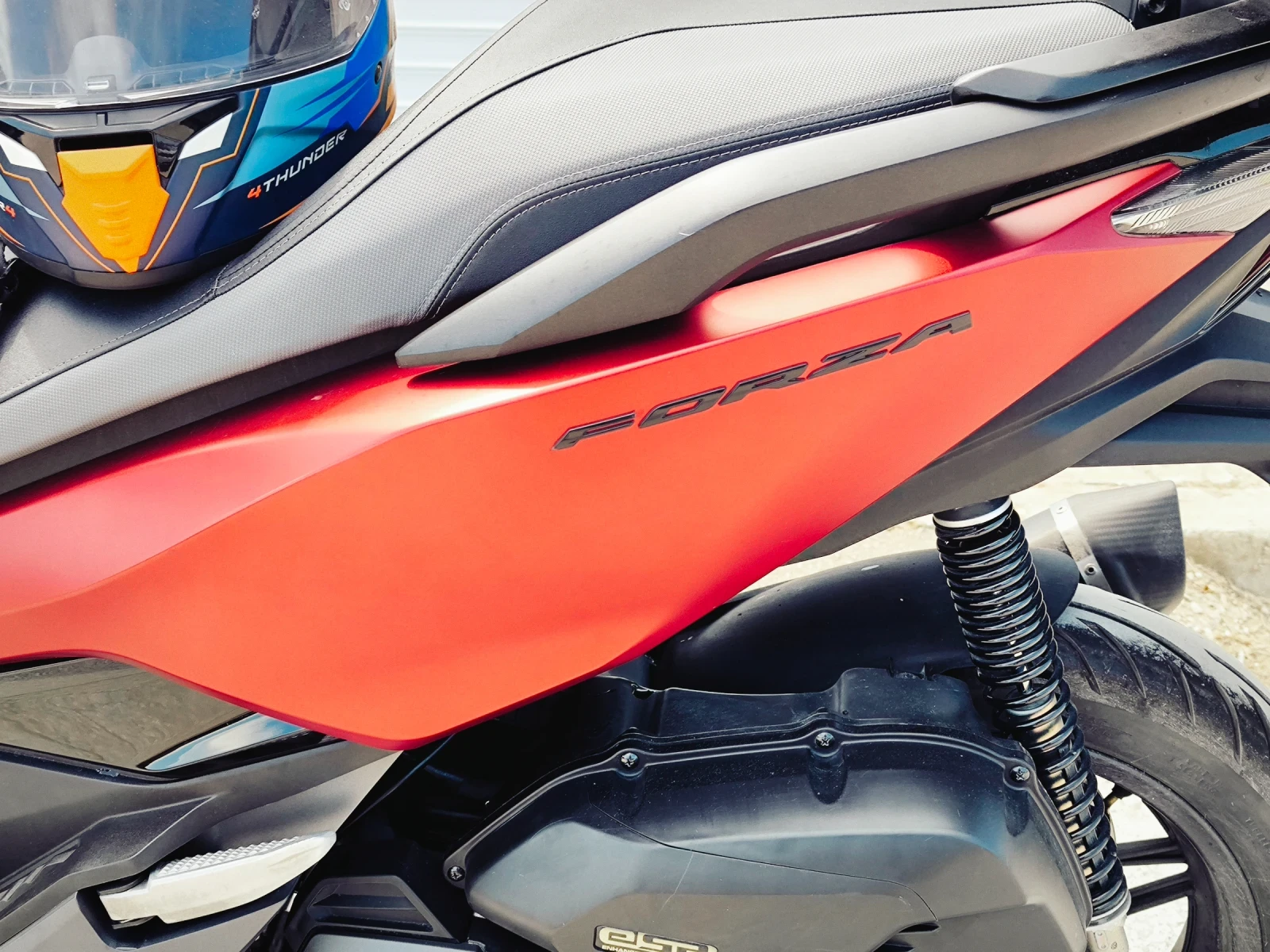 Honda Forza  - изображение 8