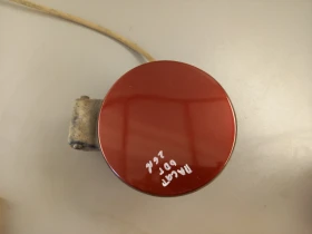 Капачка резервоар външна Фолксваген Пасат Б5 1.8Т (бордо)