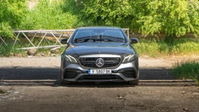 Mercedes-Benz E 220 AMG Line, снимка 13