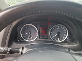 Toyota Auris 1.6, снимка 13