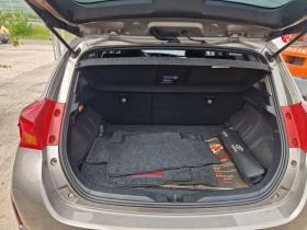 Toyota Auris 1.6, снимка 10