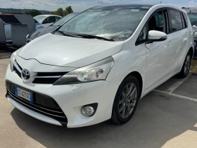 Toyota Corolla verso 2.0D4d 124kc* ПАНОРАМА* LED* NAVI* КАМЕРА* 6+ 1мес