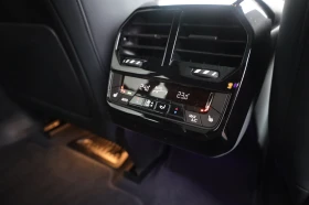 BMW iX 50 xDrive Sport 360 KeyGO Pano Обдух SoftCl HlK , снимка 15