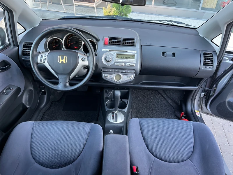 Honda Jazz 1.4 F1 Автоматик, снимка 8 - Автомобили и джипове - 47381853