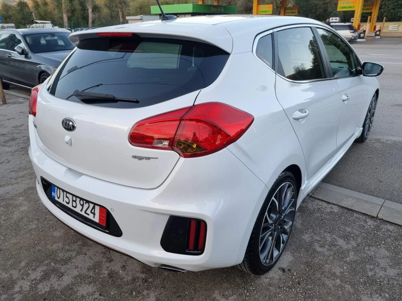 Kia Ceed 1.6 GT Line ШВЕЙЦАРИЯ, снимка 3 - Автомобили и джипове - 47535300