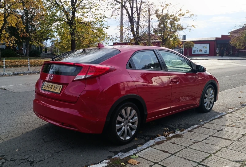 Honda Civic 2.2  дизел, снимка 4 - Автомобили и джипове - 47981565